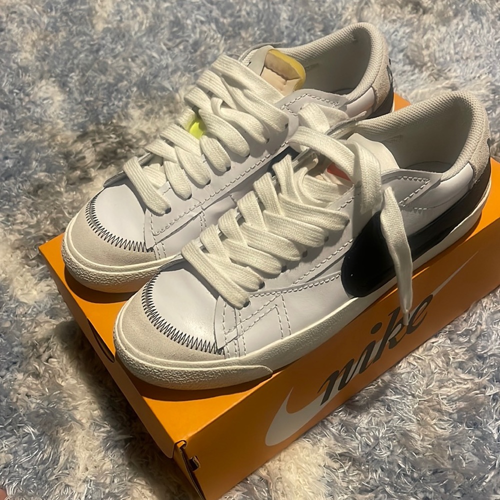 Nike Blazer Low 77 Jumbo